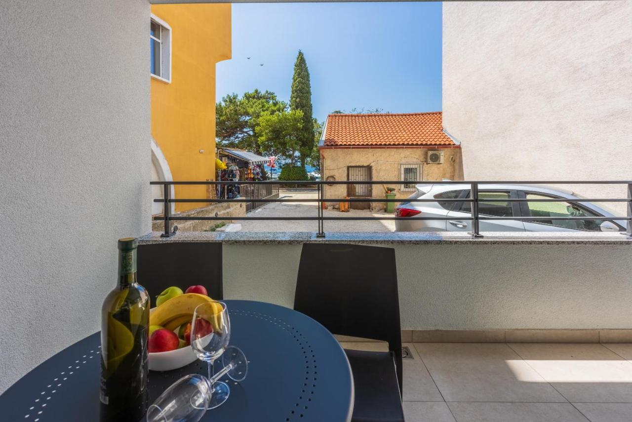 Luxury Apartments Lovorka 1 & 2**** Selce Exterior photo